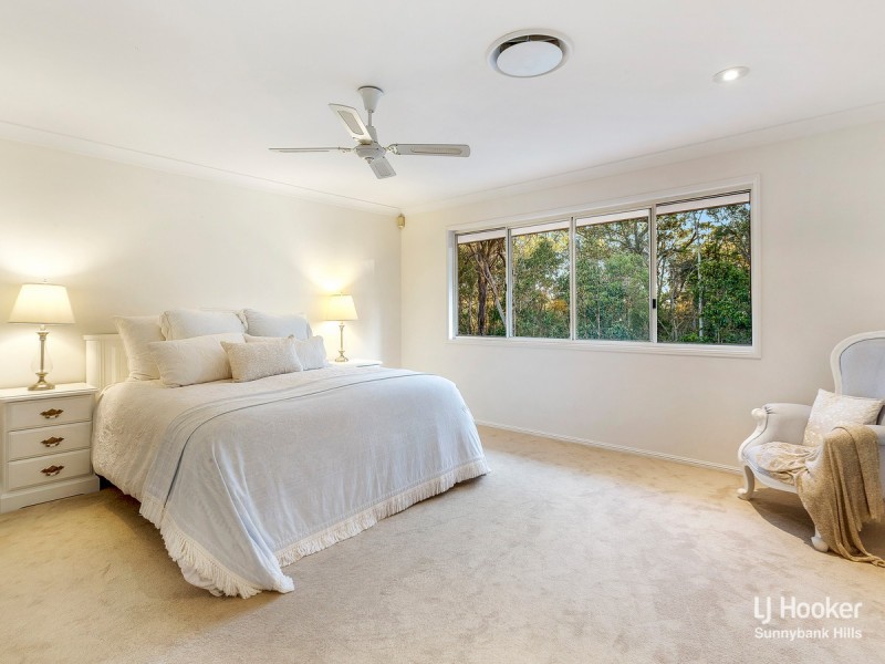 42 Poinciana Crescent, Stretton QLD 4116