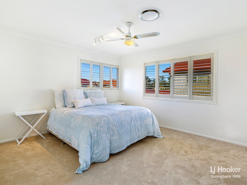 42 Poinciana Crescent, Stretton QLD 4116