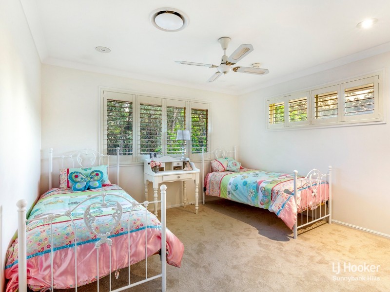 42 Poinciana Crescent, Stretton QLD 4116