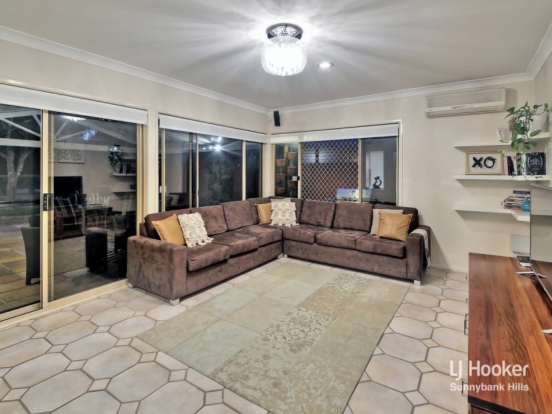 34 Rivergum Place, Calamvale QLD 4116