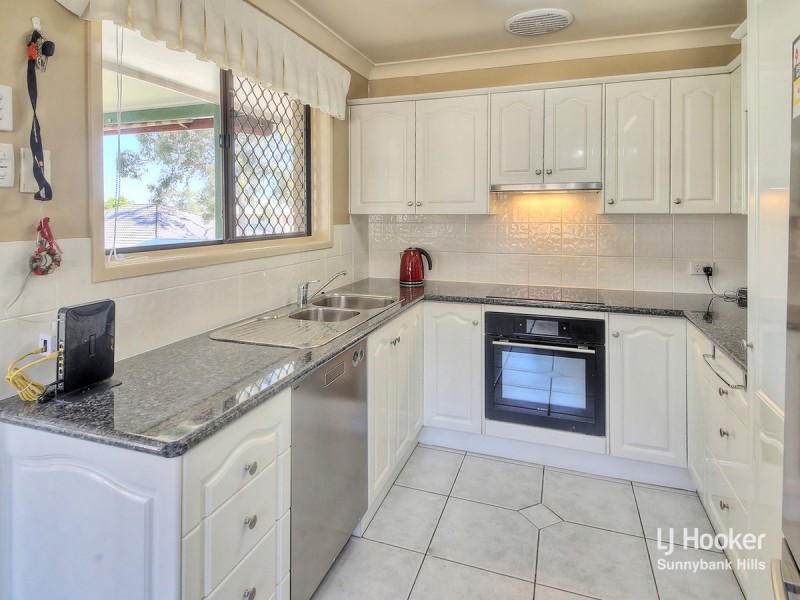 10 Manzill Street, Sunnybank Hills QLD 4109