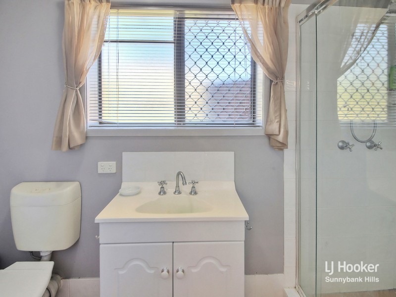 10 Manzill Street, Sunnybank Hills QLD 4109