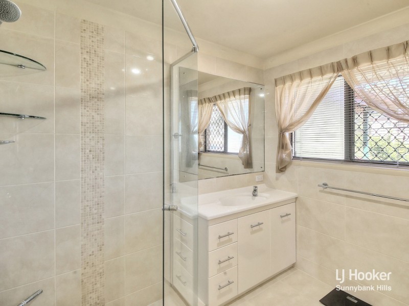 10 Manzill Street, Sunnybank Hills QLD 4109