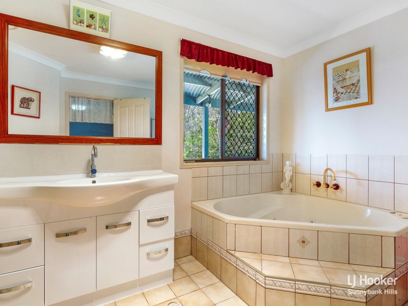 66 Loganlea Road, Loganlea QLD 4131