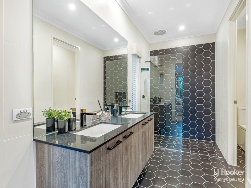 37 Kestrel Street, Rochedale QLD 4123