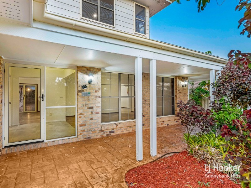 11 Hickory Place, Calamvale QLD 4116