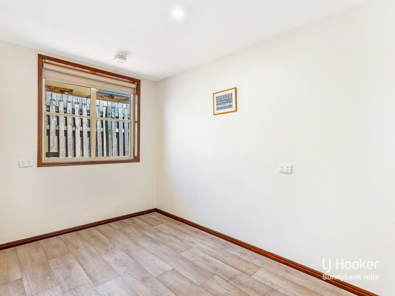 11 Hickory Place, Calamvale QLD 4116