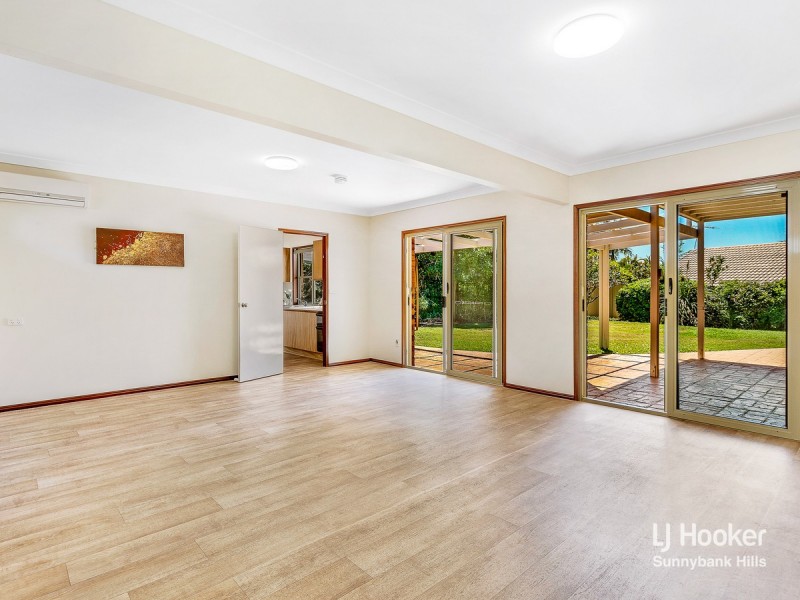 11 Hickory Place, Calamvale QLD 4116