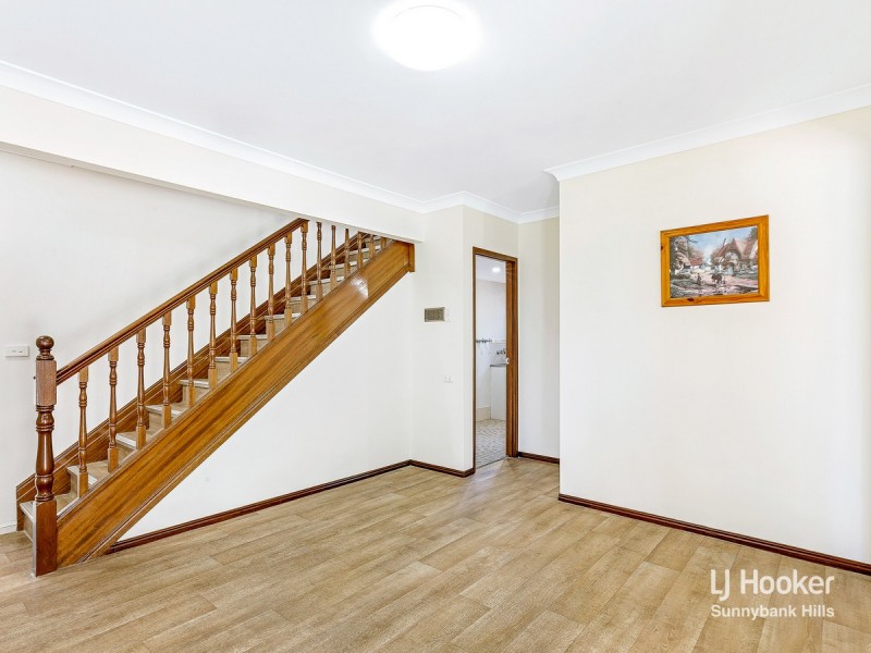 11 Hickory Place, Calamvale QLD 4116