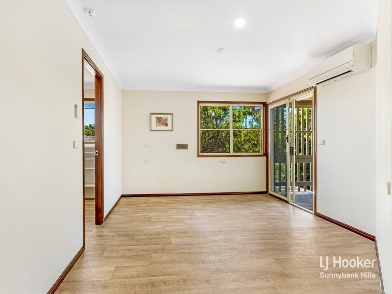 11 Hickory Place, Calamvale QLD 4116