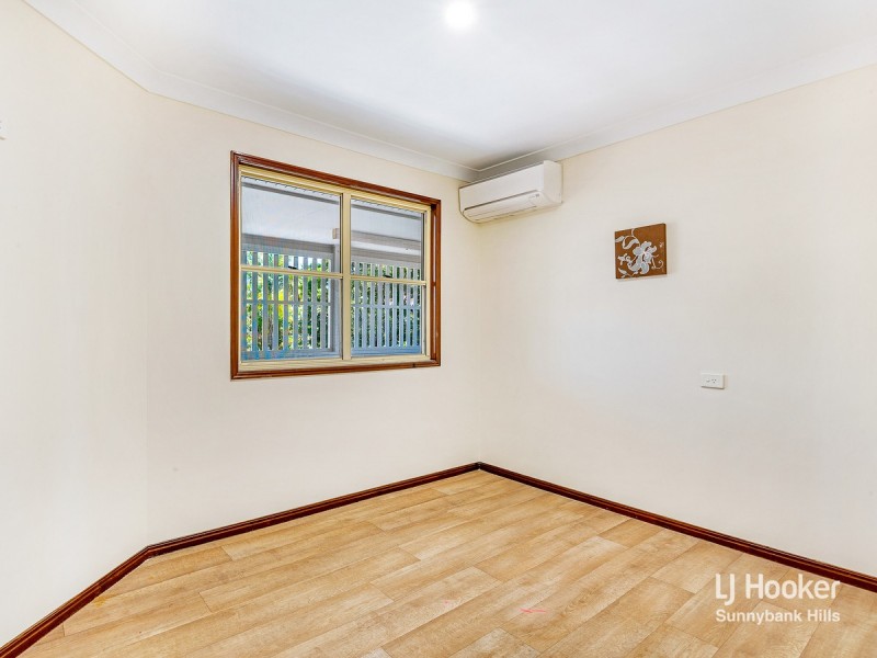 11 Hickory Place, Calamvale QLD 4116