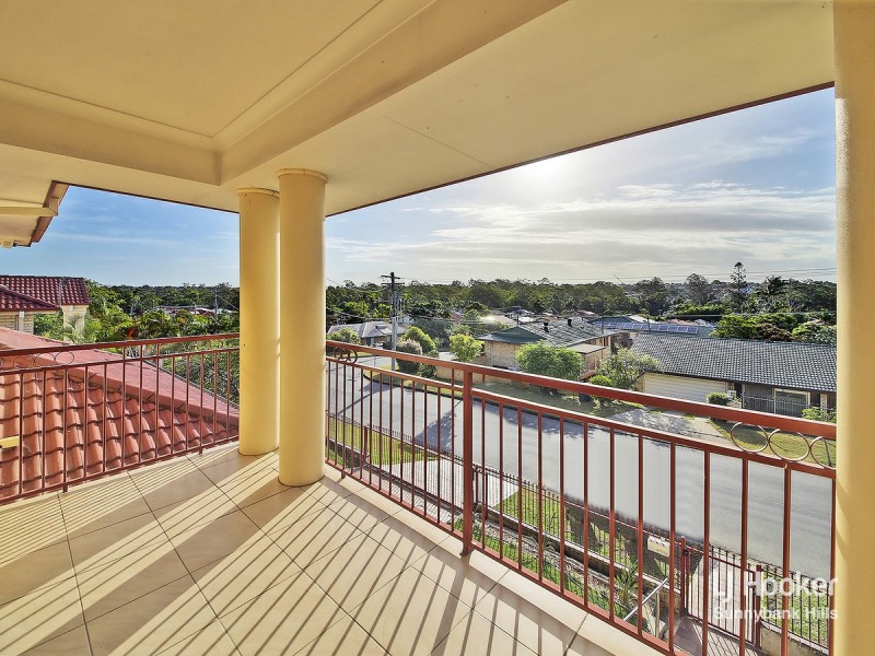 9 Westland Street, Macgregor QLD 4109