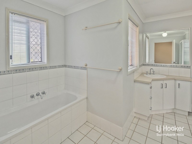 2/101 Bolton Street, Eight Mile Plains QLD 4113