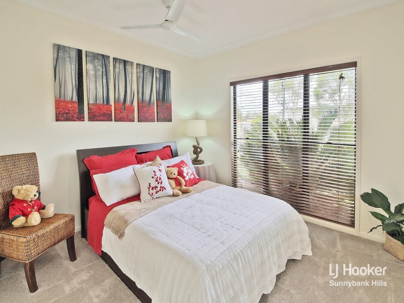 8 Lincon Place, Parkinson QLD 4115