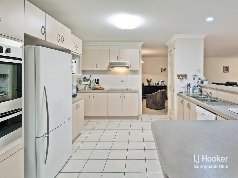 61 Bordeaux Street, Eight Mile Plains QLD 4113