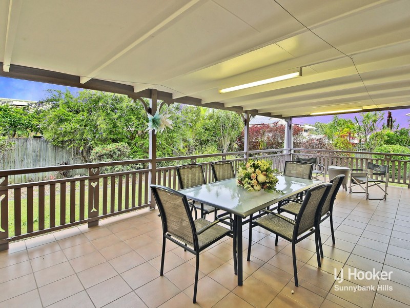 61 Bordeaux Street, Eight Mile Plains QLD 4113