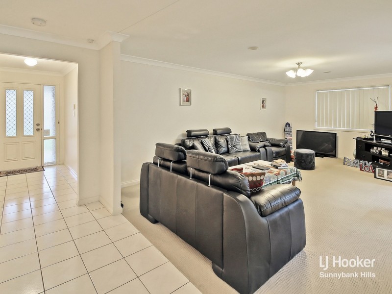 61 Bordeaux Street, Eight Mile Plains QLD 4113