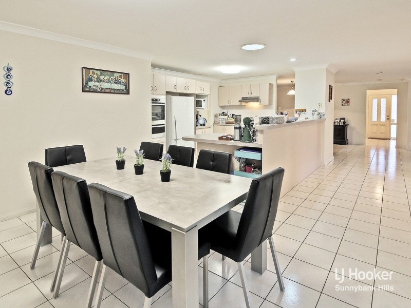 61 Bordeaux Street, Eight Mile Plains QLD 4113