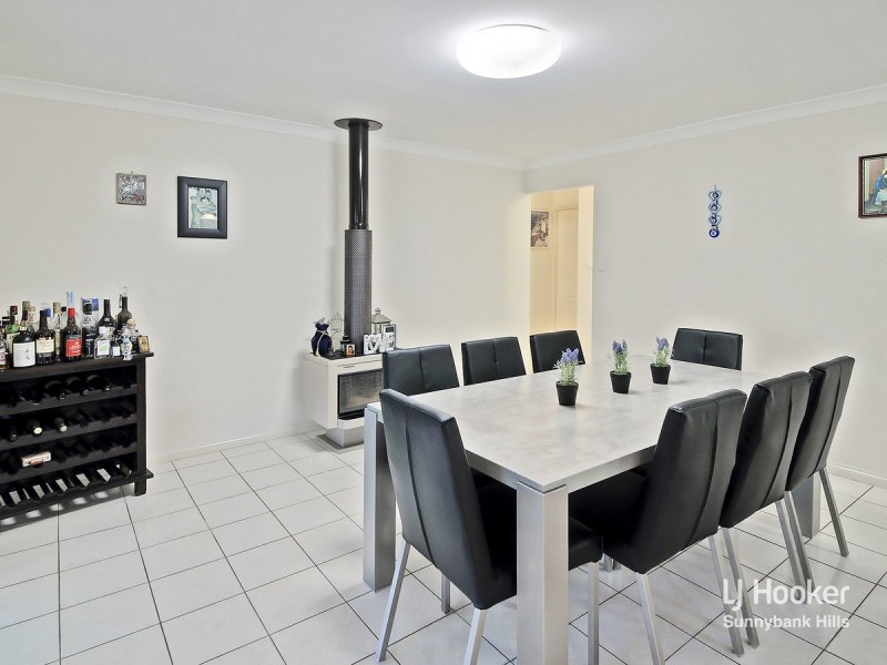 61 Bordeaux Street, Eight Mile Plains QLD 4113