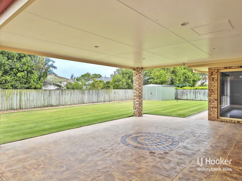 11 Lugano Close, Parkinson QLD 4115