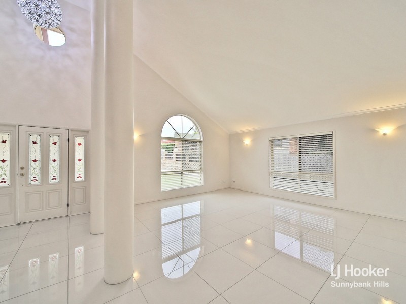 11 Lugano Close, Parkinson QLD 4115