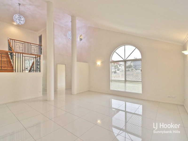 11 Lugano Close, Parkinson QLD 4115