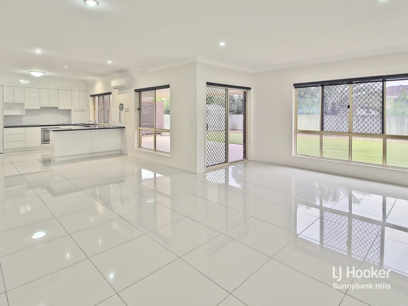 11 Lugano Close, Parkinson QLD 4115