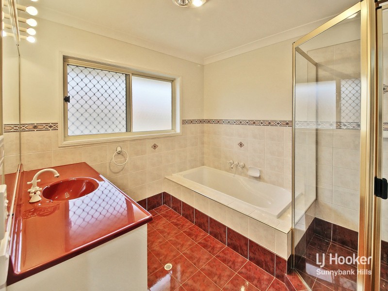 11 Lugano Close, Parkinson QLD 4115
