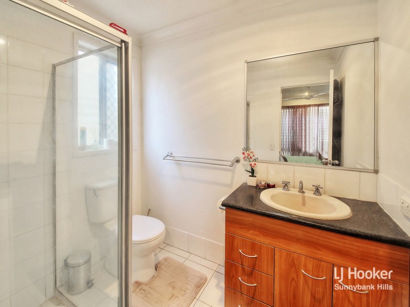 20 Mapelton Circuit, Parkinson QLD 4115