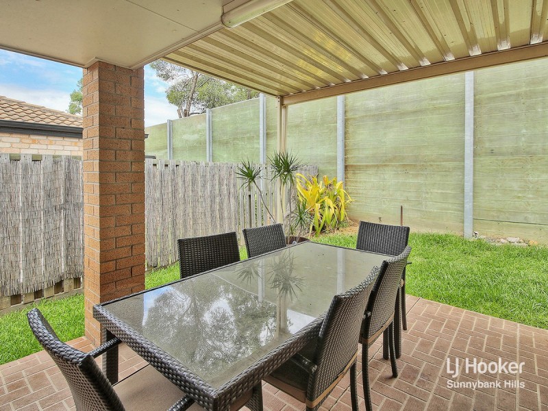 20 Mapelton Circuit, Parkinson QLD 4115