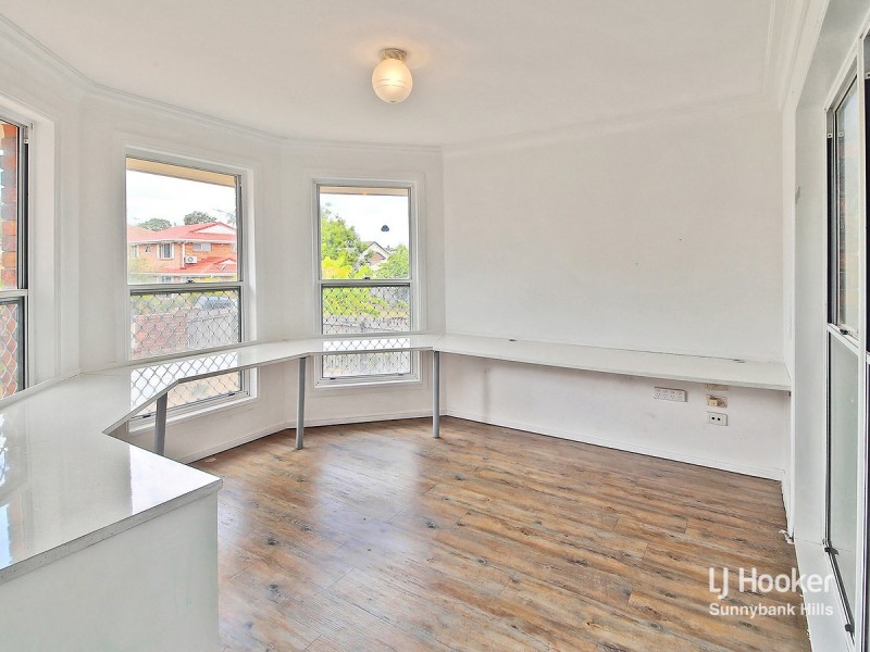 29 Casuarina Crescent, Calamvale QLD 4116