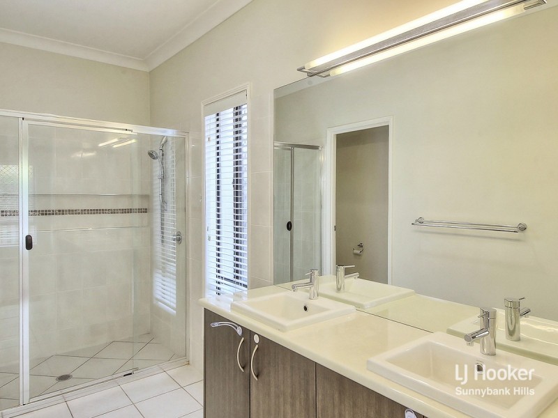 10 Collett Street, Eight Mile Plains QLD 4113