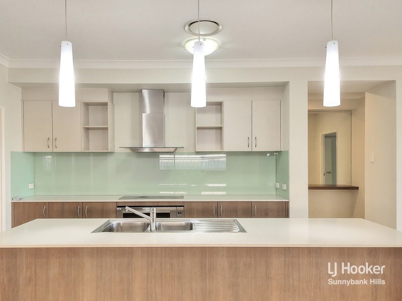 10 Collett Street, Eight Mile Plains QLD 4113