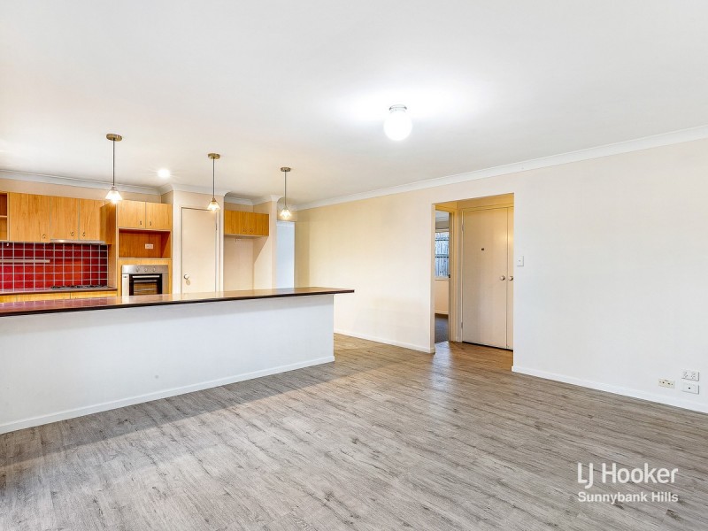 11 Swanbrook Place, Parkinson QLD 4115