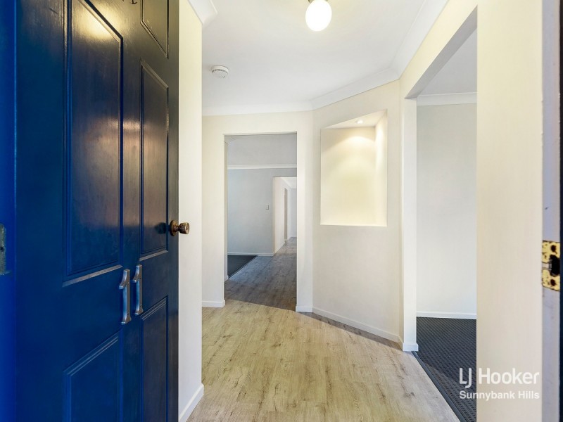 11 Swanbrook Place, Parkinson QLD 4115