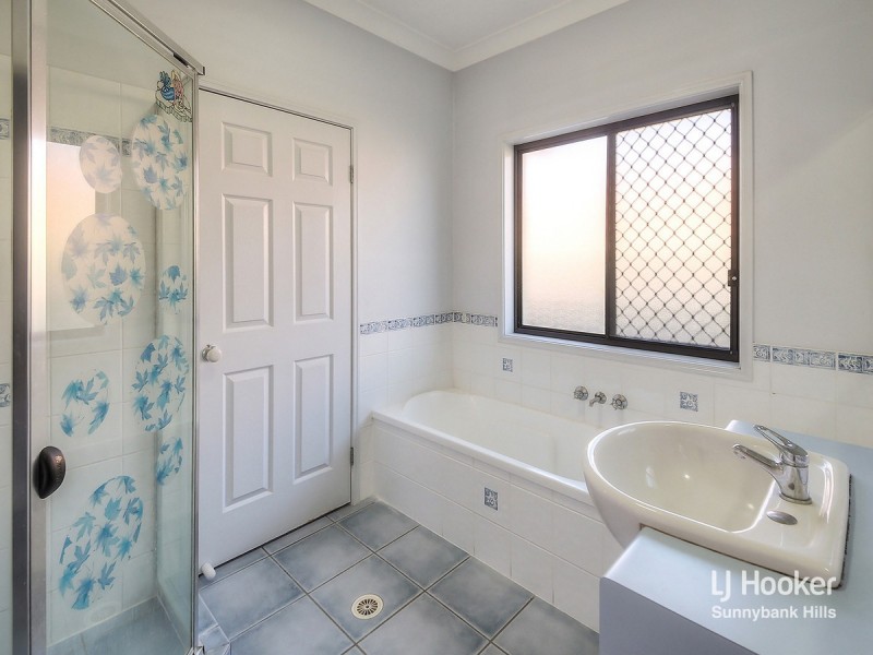 22 Ebony Place, Stretton QLD 4116