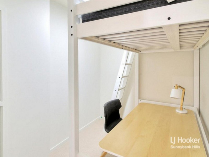 2213/1-5 Cremin Street, Upper Mount Gravatt QLD 4122