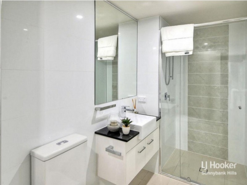 2213/1-5 Cremin Street, Upper Mount Gravatt QLD 4122