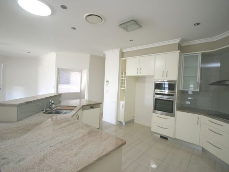 11 Penson Street, Stretton QLD 4116