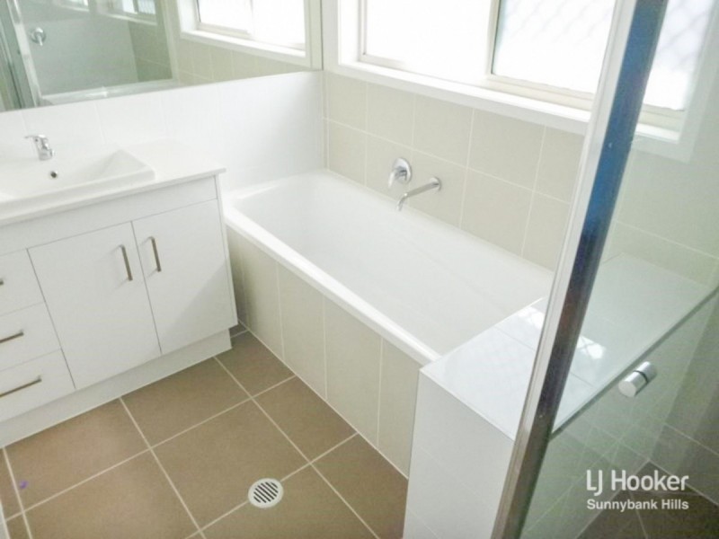 84 Fernbrooke Boulevard, Redbank Plains QLD 4301