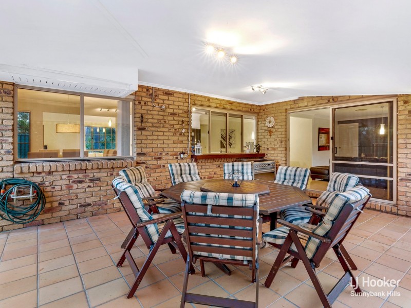 1 Maywood Crescent, Calamvale QLD 4116