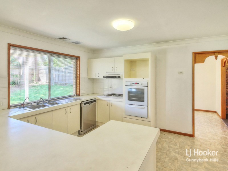 17 Cressbrook Street, Eight Mile Plains QLD 4113