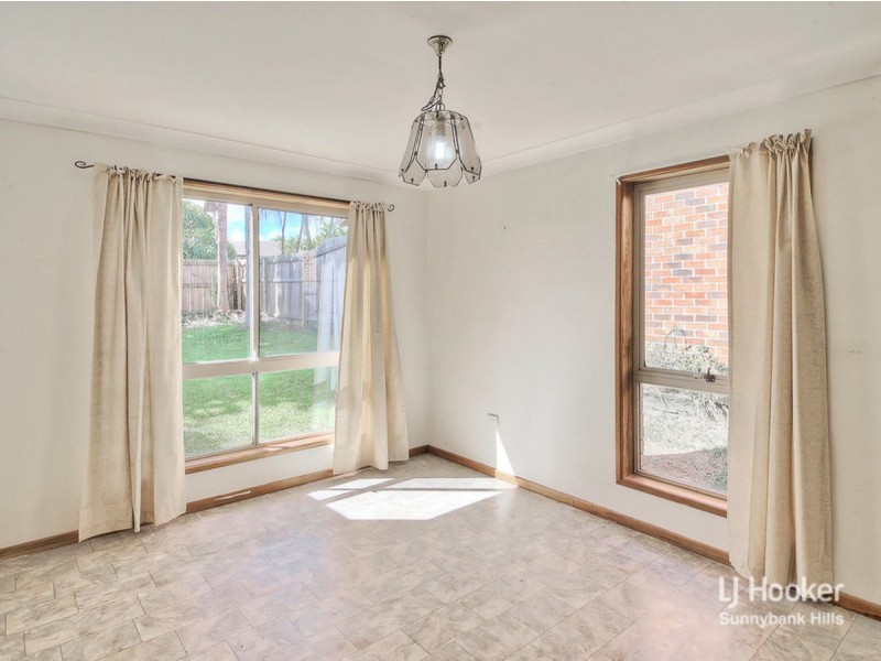 17 Cressbrook Street, Eight Mile Plains QLD 4113