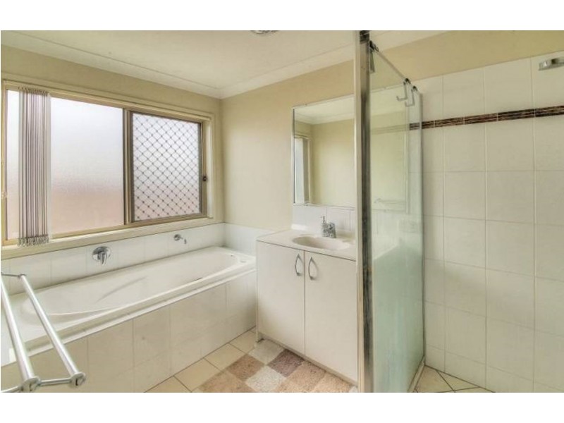 3/7 Short Street, Boronia Heights QLD 4124