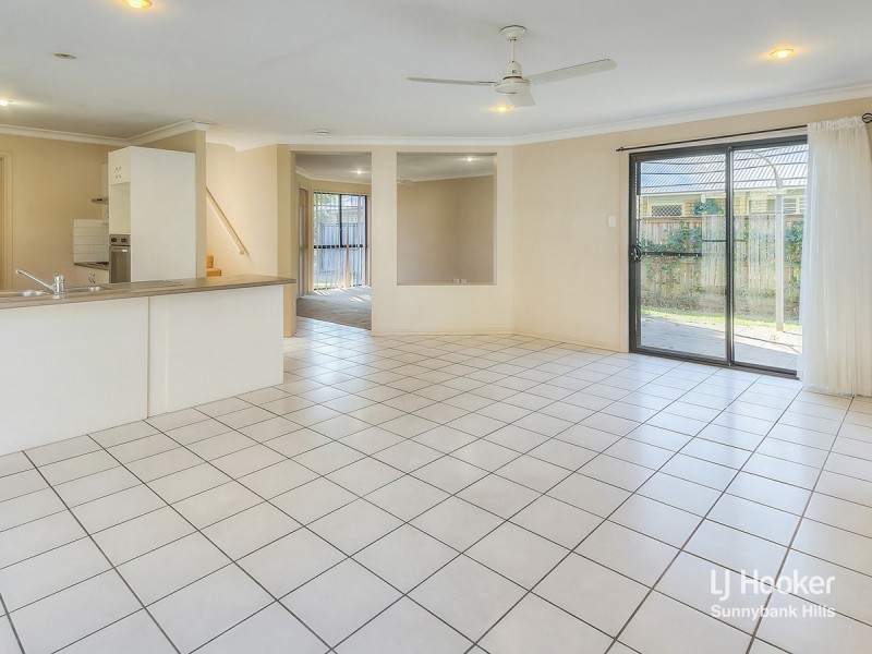 12 Tuckeroo Place, Sunnybank Hills QLD 4109