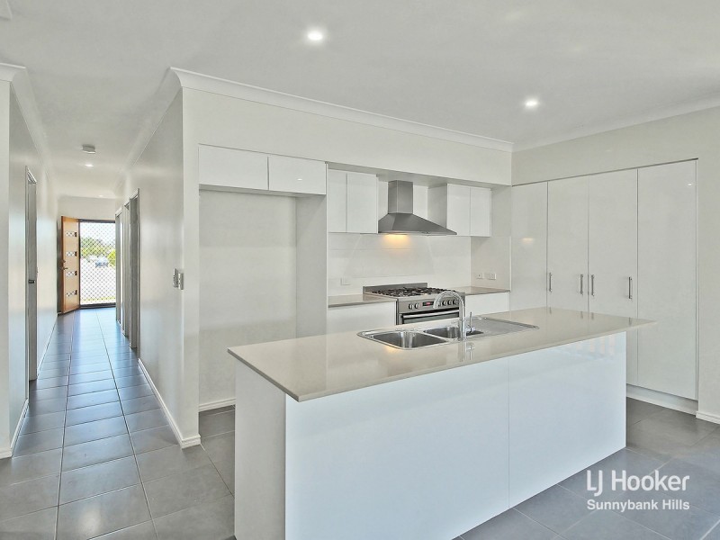 32 Copal Drive, Logan Reserve QLD 4133