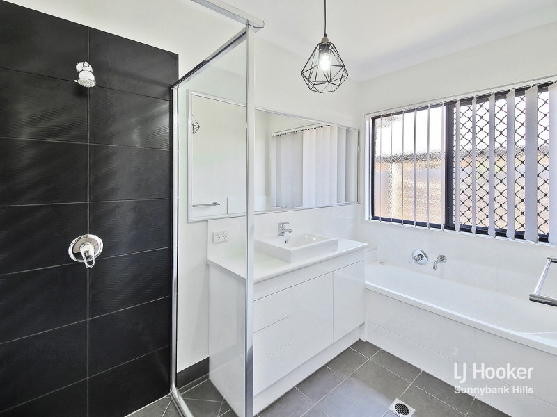 32 Copal Drive, Logan Reserve QLD 4133