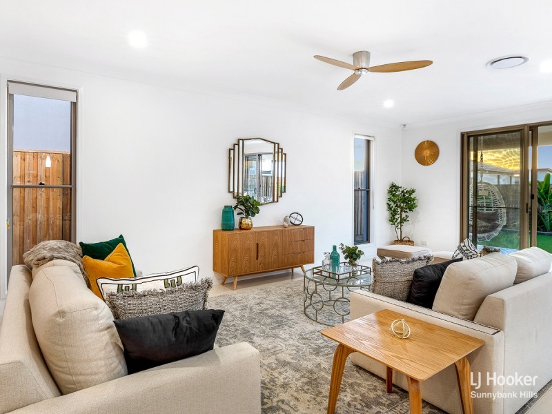 11 Plum Place, Rochedale QLD 4123