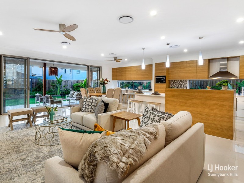 11 Plum Place, Rochedale QLD 4123