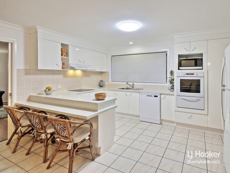 27 Eisenhower Street, Stretton QLD 4116